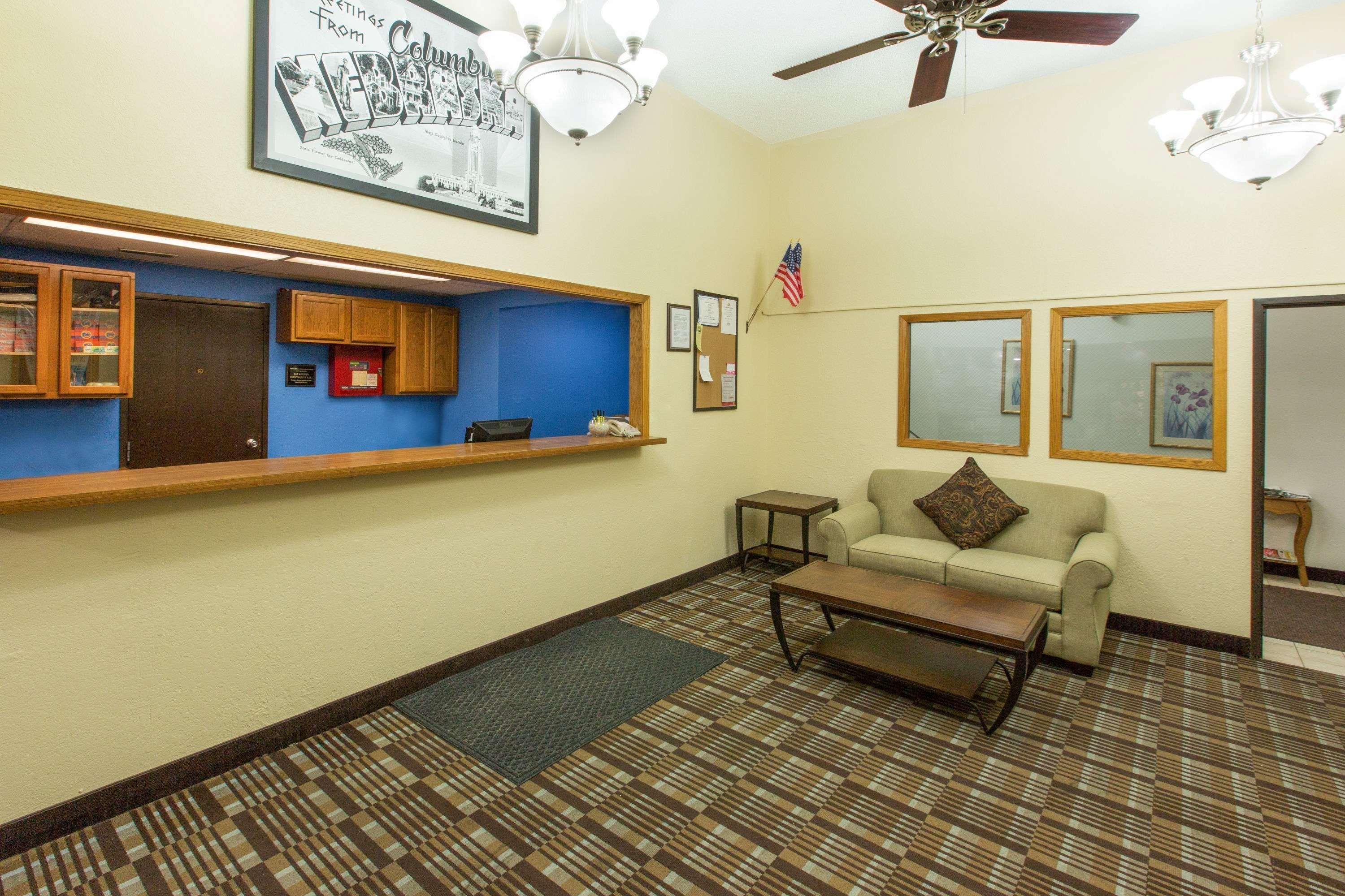 Super 8 By Wyndham Columbus Motel Exterior foto